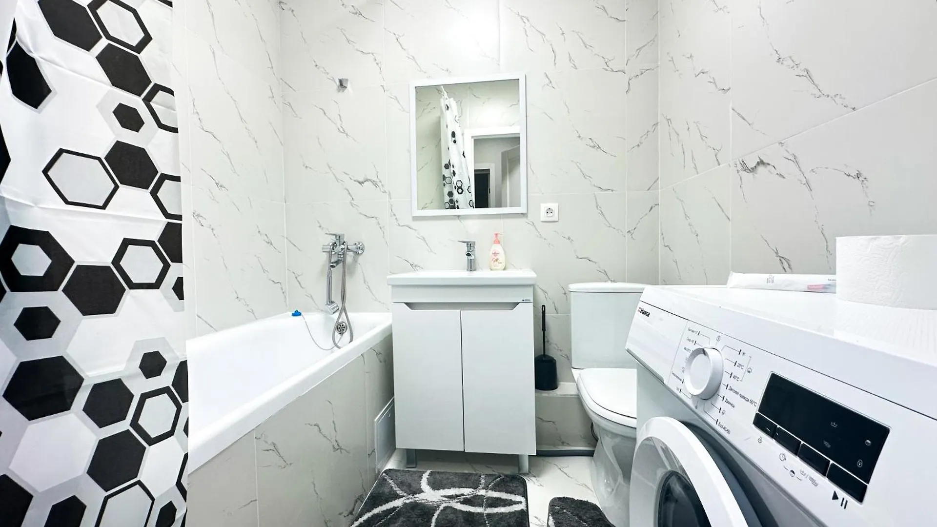 Apartment New Luxe Новые Апартаменты Центр Города Рядом Хан Шатыр Кардиохирургия Nur-Sultan