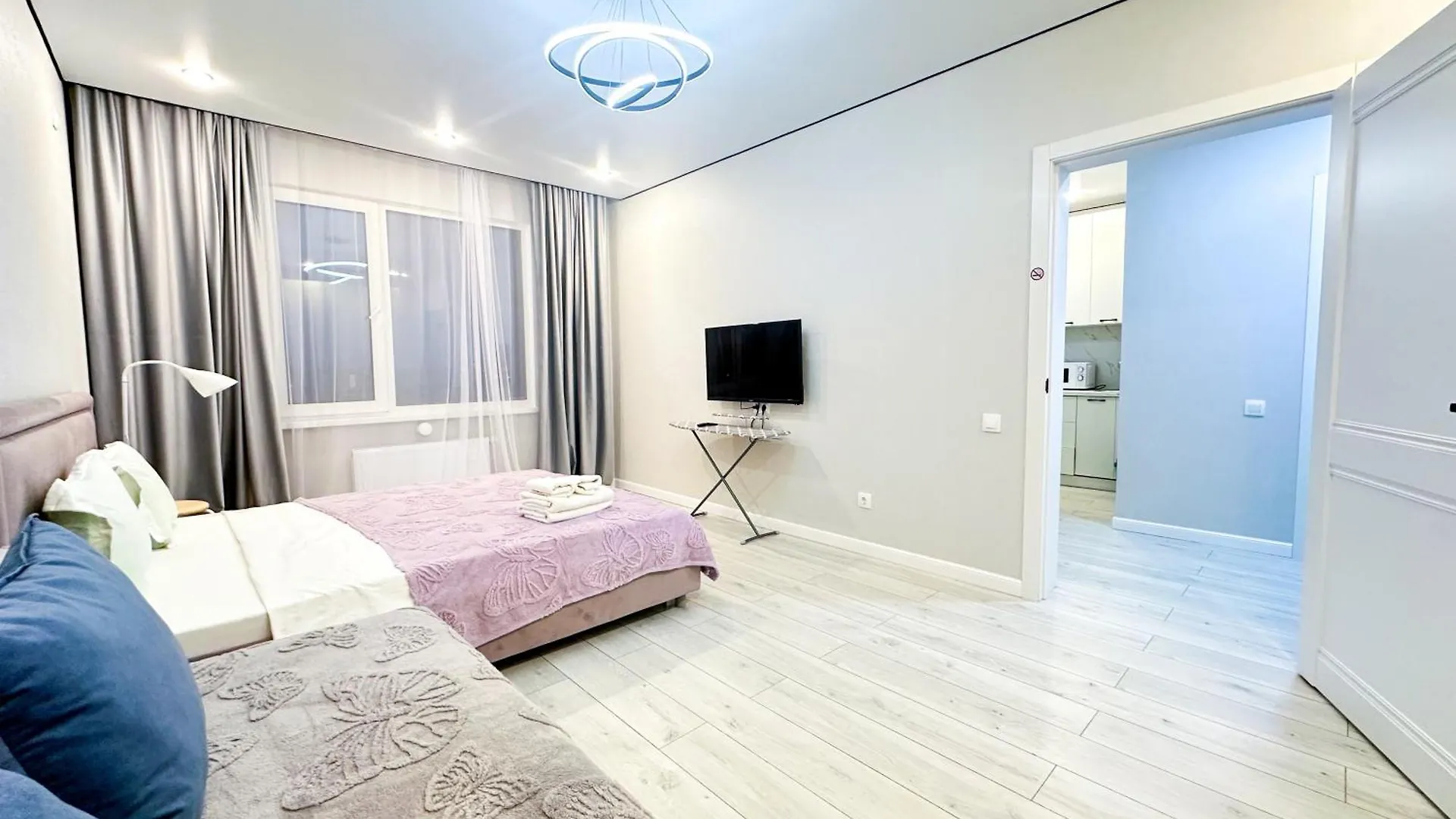 Apartment New Luxe Новые Апартаменты Центр Города Рядом Хан Шатыр Кардиохирургия Nur-Sultan  Kazakhstan