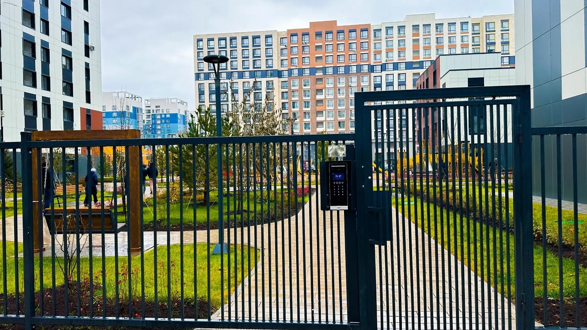 New Luxe Новые Апартаменты Центр Города Рядом Хан Шатыр Кардиохирургия アスターナ
